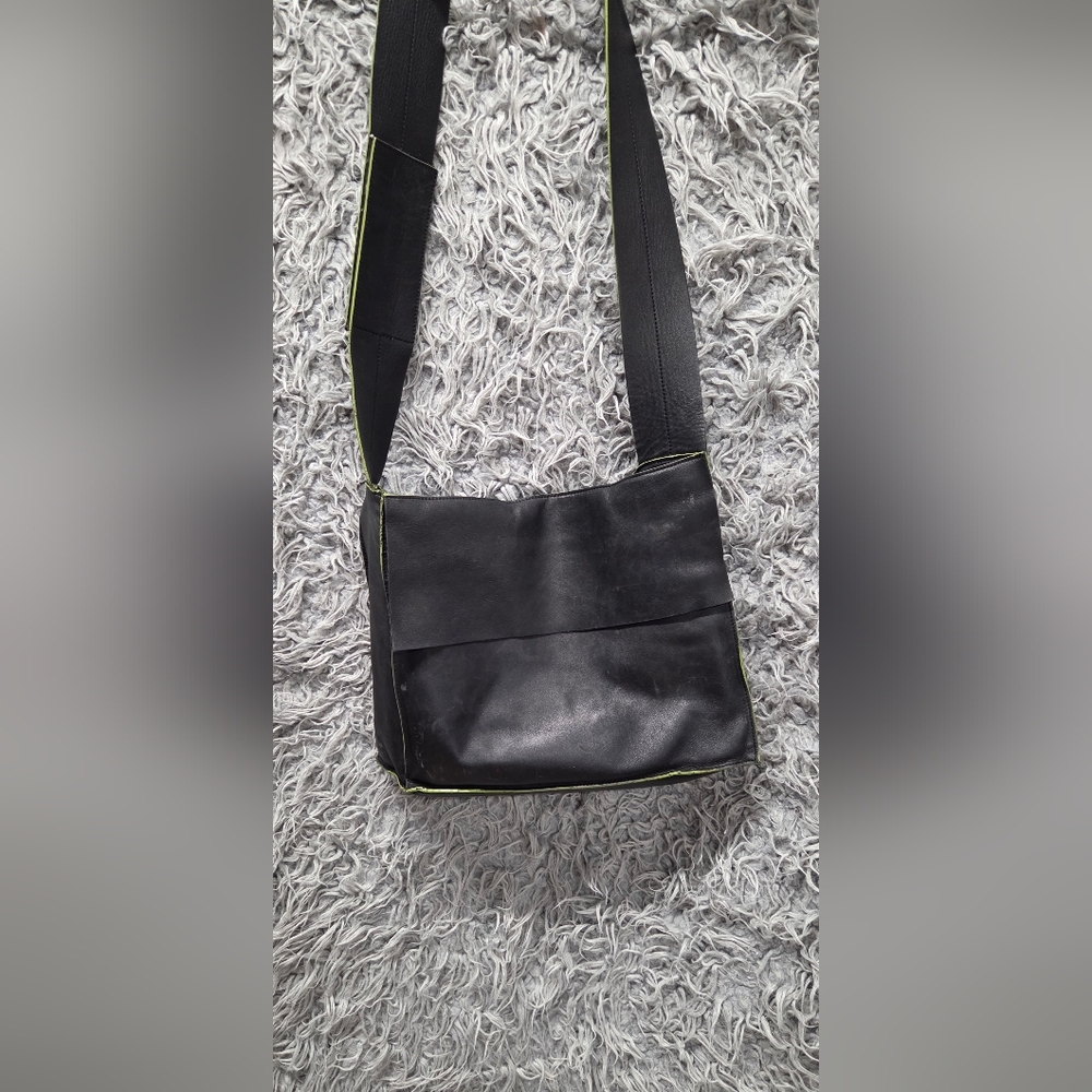 DKNY Radley Black Leather Messenger Bag